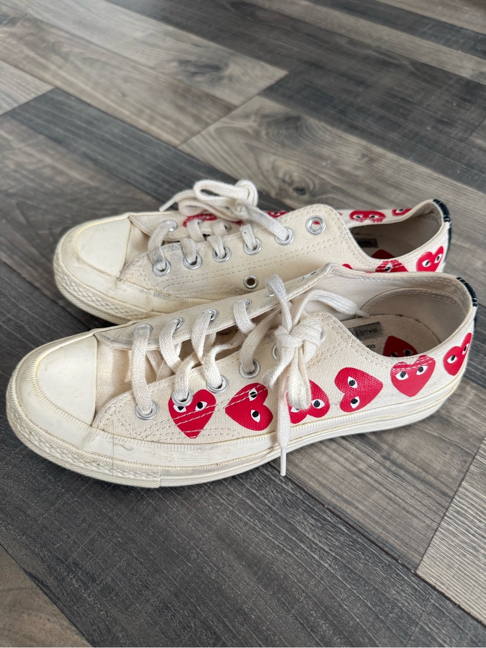 Comme des Garçons Cream Canvas Sneakers with Red Heart Motif